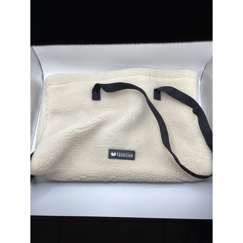 WACOAL SHERPA TEDDY TOTE BAG NWOT P25